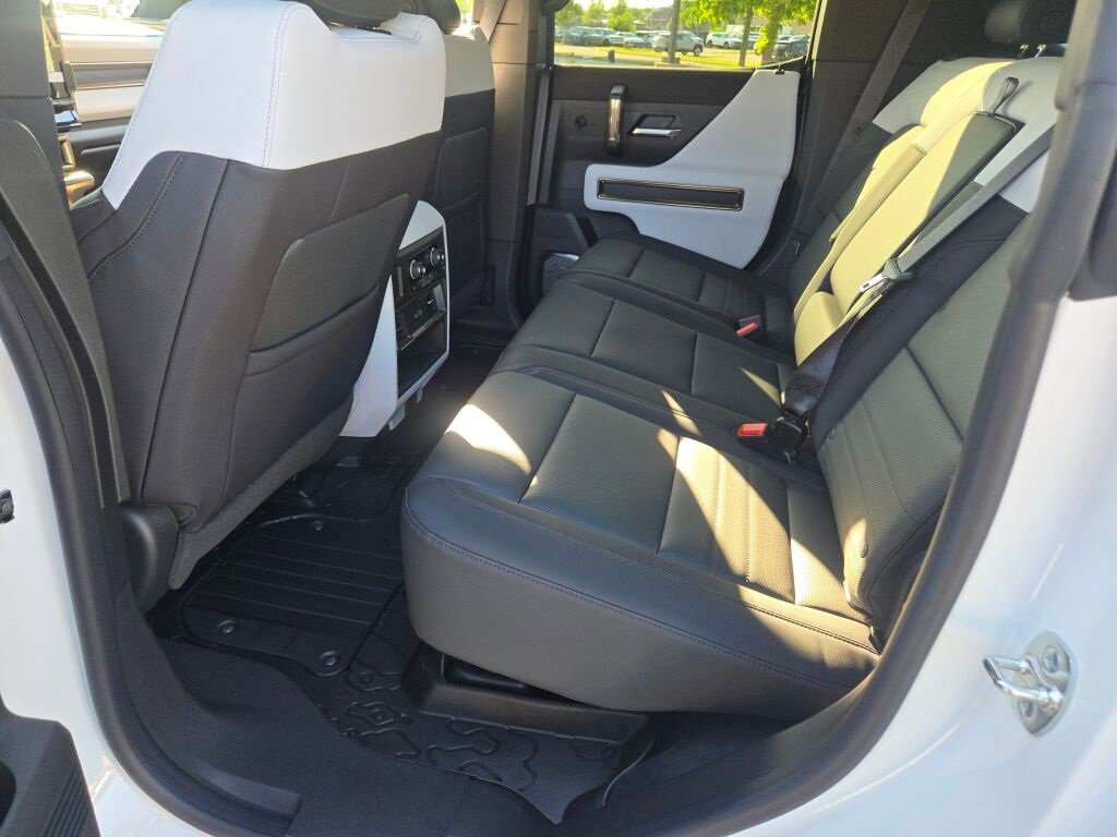 New 2025 GMC Hummer EV 2X image 21