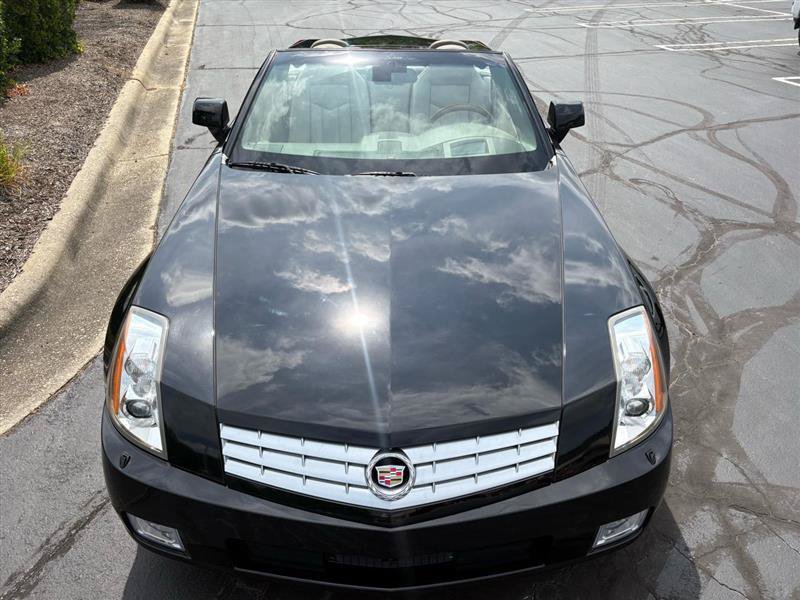 Used 2005 Cadillac XLR RWD image 5