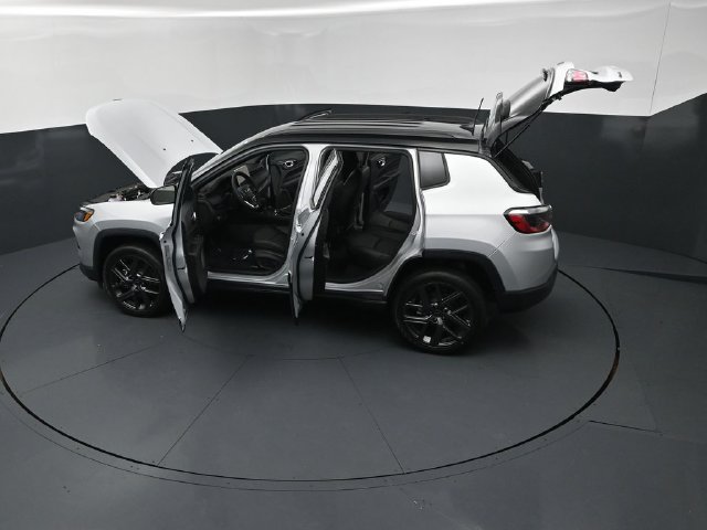 New 2026 Jeep Compass Limited AWD/4WD image 27
