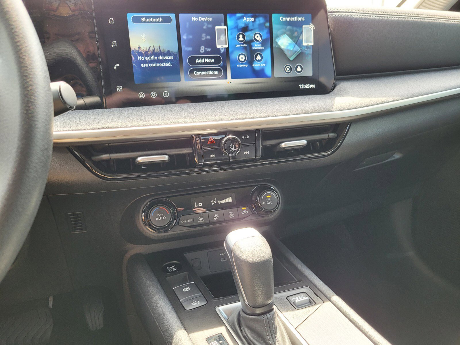 New 2026 Nissan Kicks SV image 17