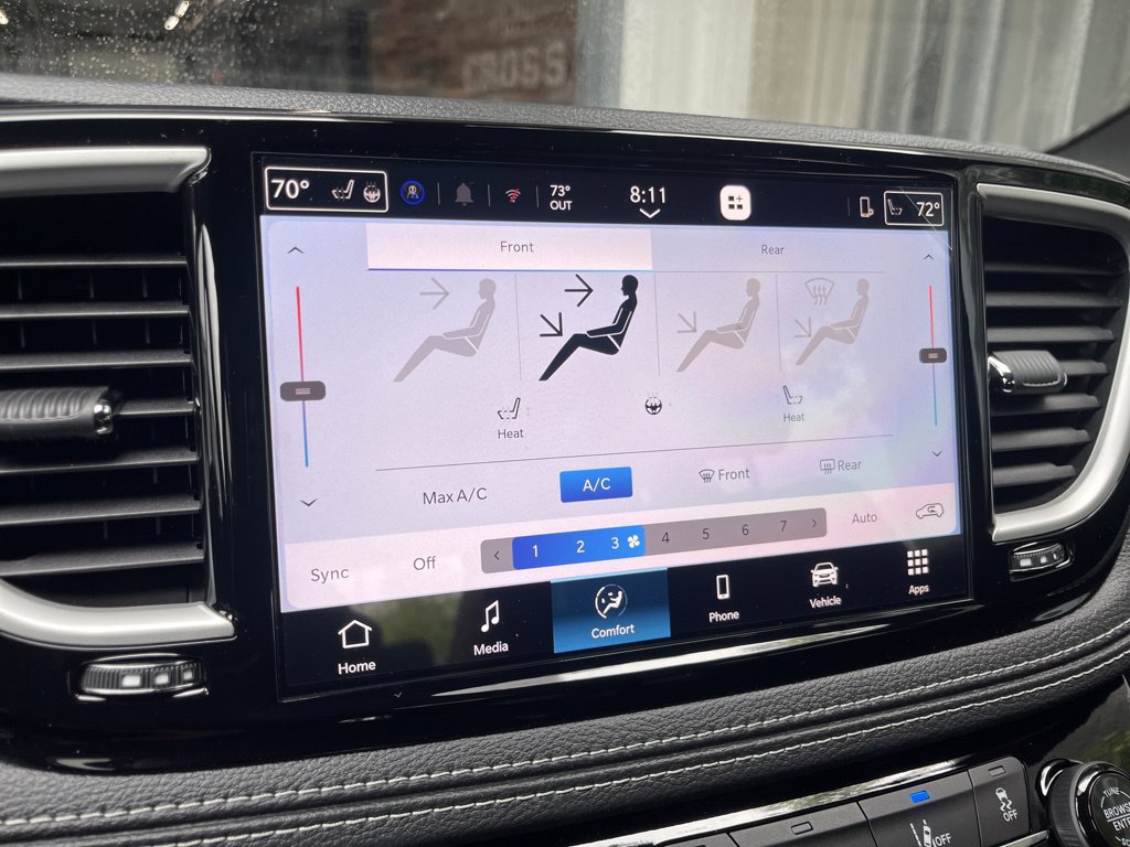 New 2027 Chrysler Pacifica Select AWD/4WD image 30