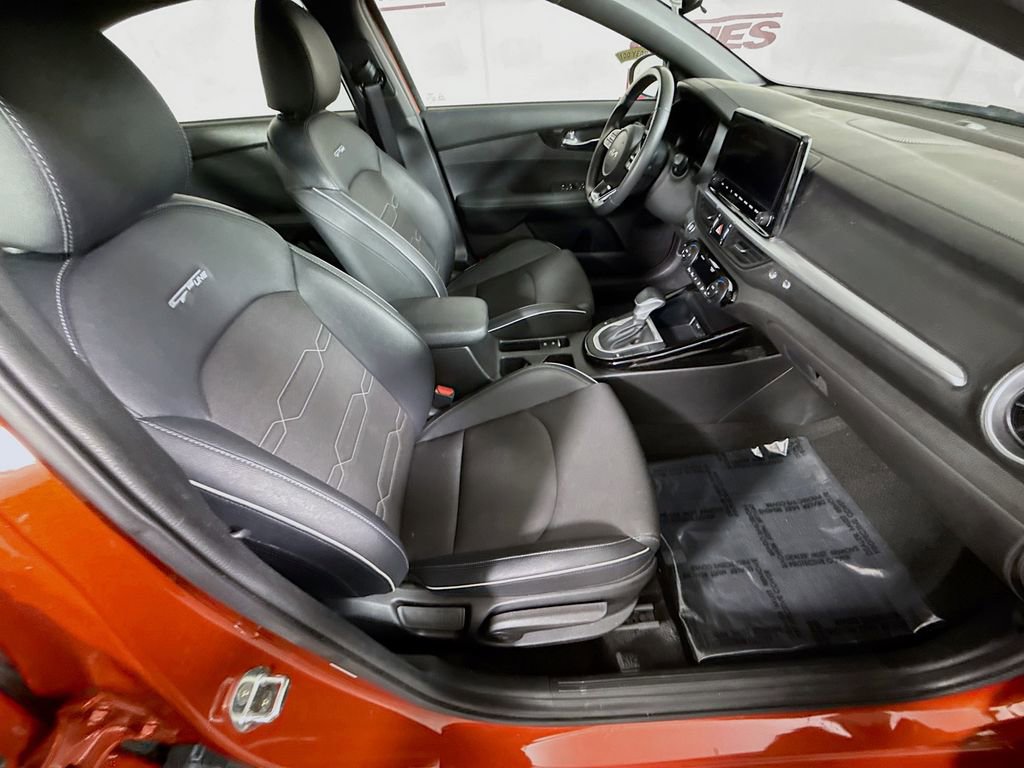 Used 2023 Kia Forte GT-Line w/ GT-Line Technology Package FWD image 30