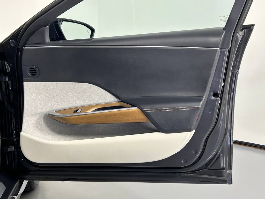 Used 2024 Lucid Air Pure RWD image 9