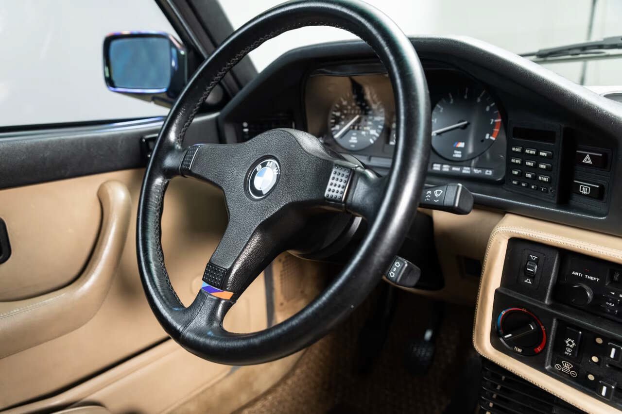 Used 1988 BMW M5 RWD image 34