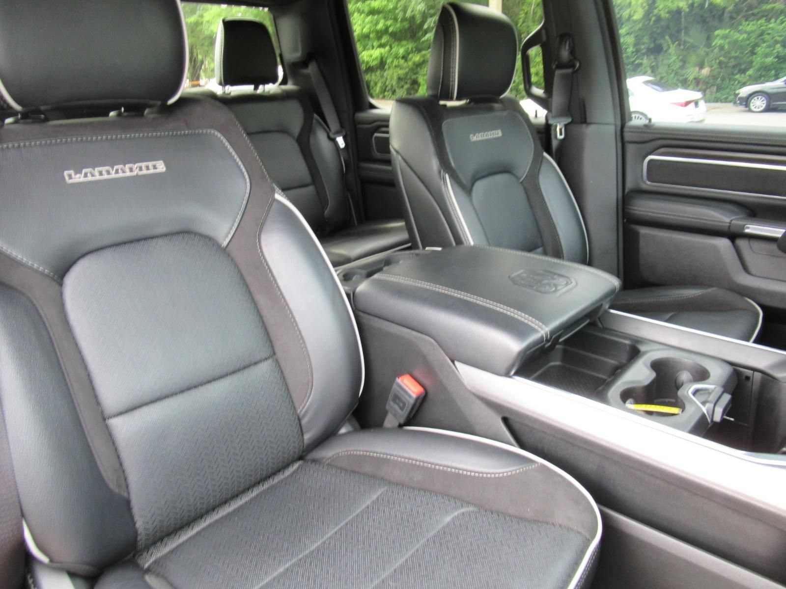 Used 2025 RAM 1500 Laramie w/ Sport Appearance Package AWD/4WD image 9