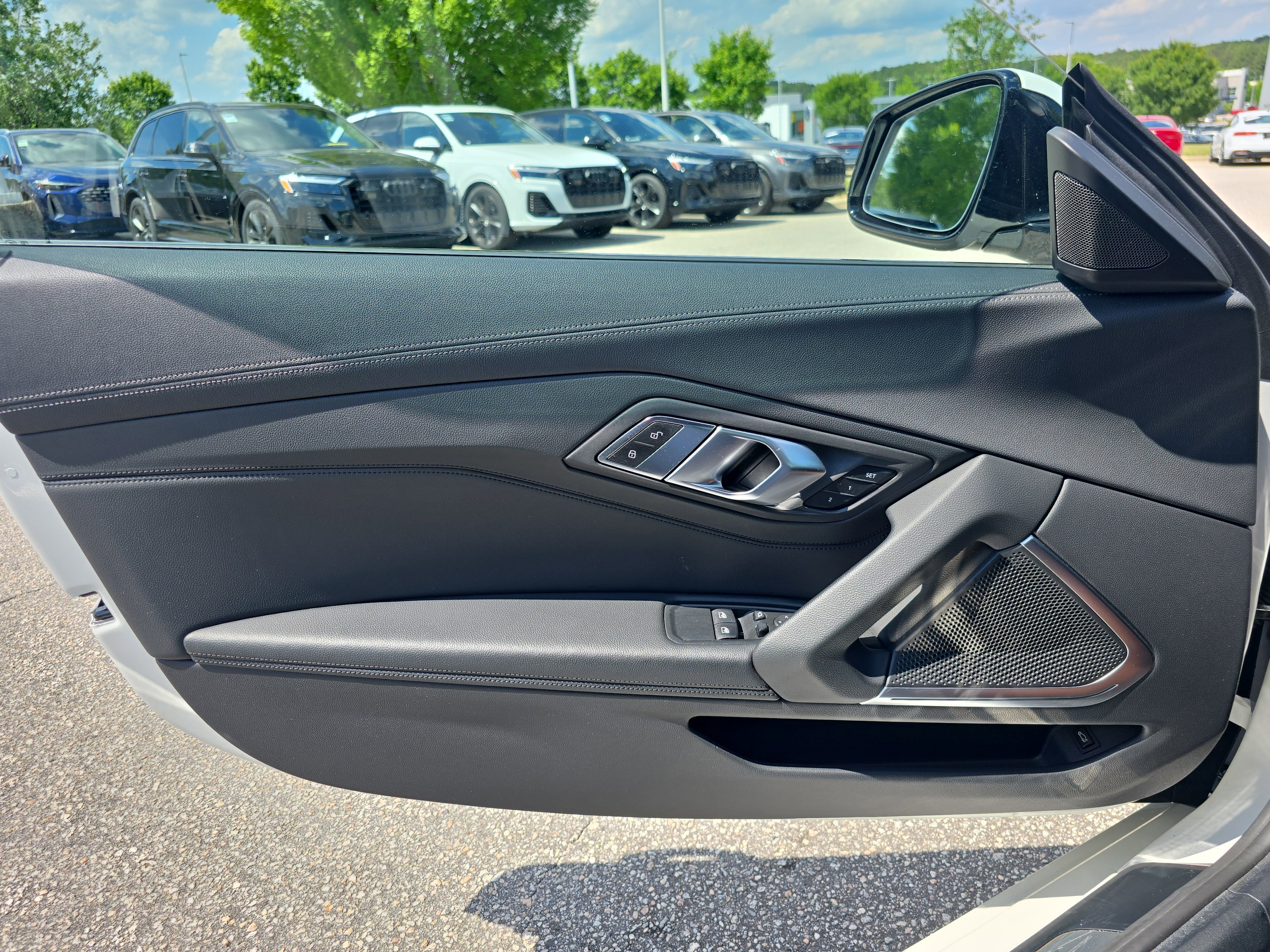 Used 2025 BMW Z4 sDrive30i RWD image 21