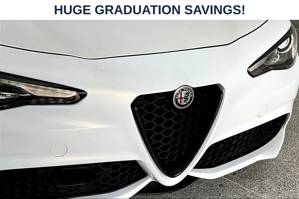 Used 2019 Alfa Romeo Giulia Ti Sport w/ Quick Order Package 22U Sport RWD image 36