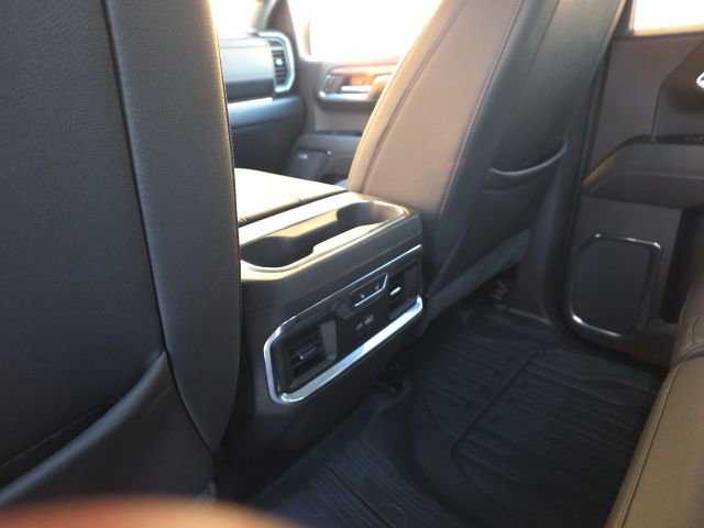 Used 2024 GMC Sierra 1500 SLT w/ SLT Premium Plus Package image 13