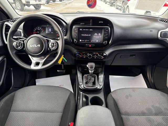 Used 2022 Kia Soul LX image 35