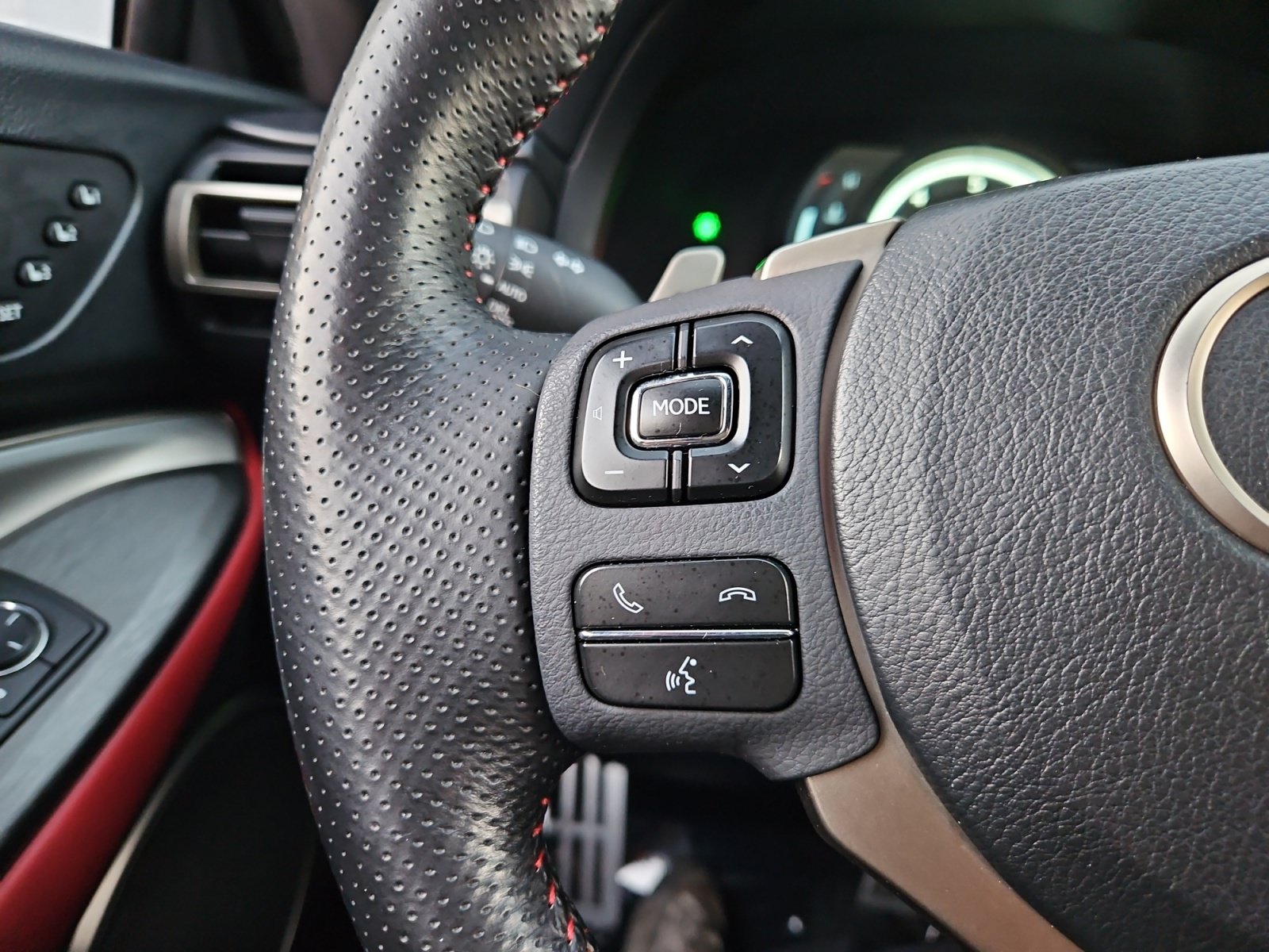 Used 2019 Lexus RC 350 F Sport w/ Accessory Package AWD/4WD image 30