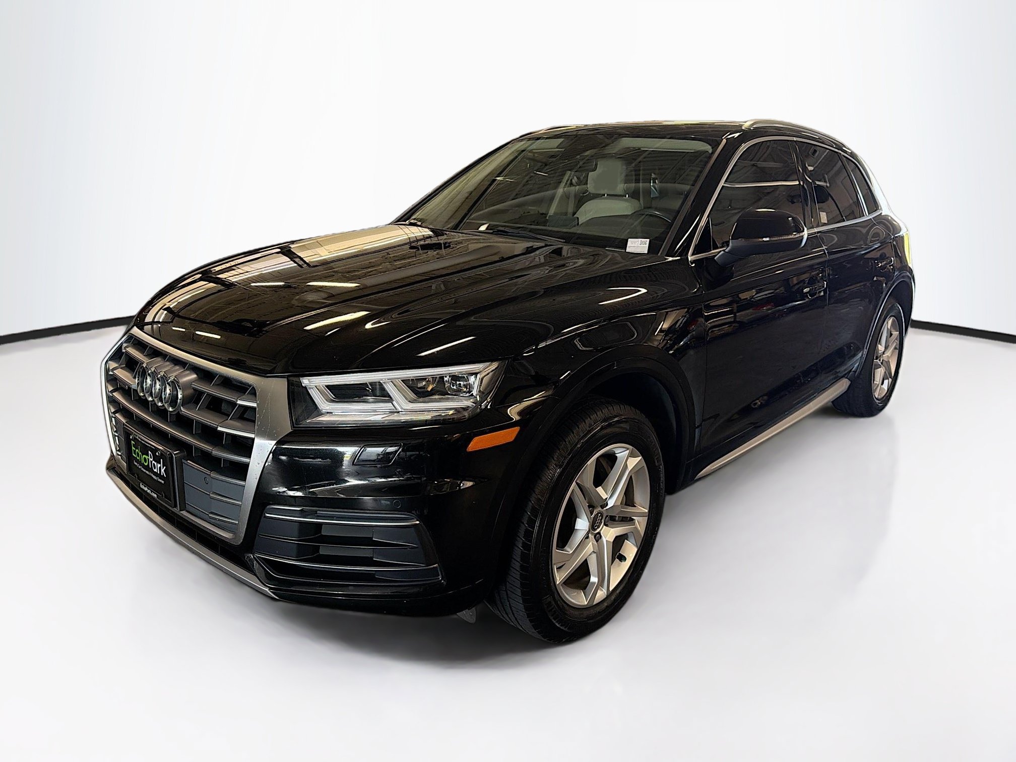 Used 2018 Audi Q5 2.0T Premium Plus w/ Premium Plus Package AWD/4WD image 3