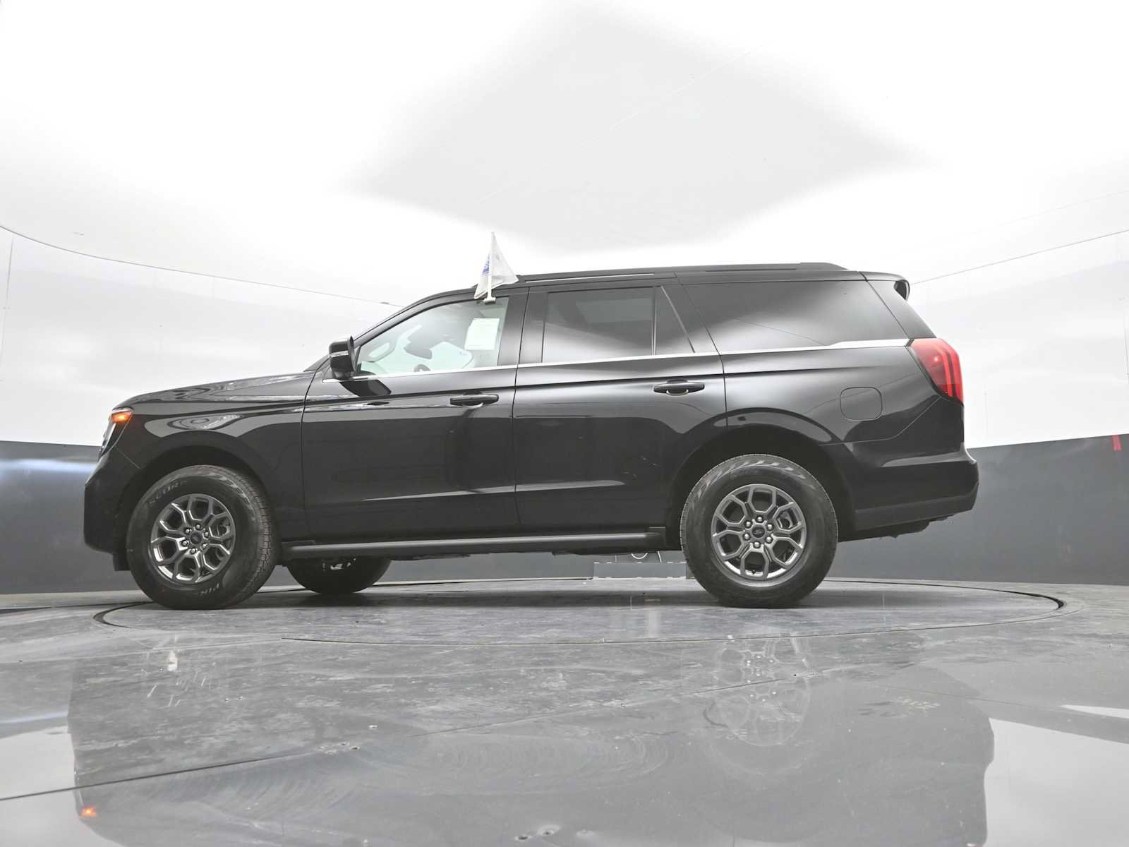 New 2026 Ford Expedition Active AWD/4WD image 60