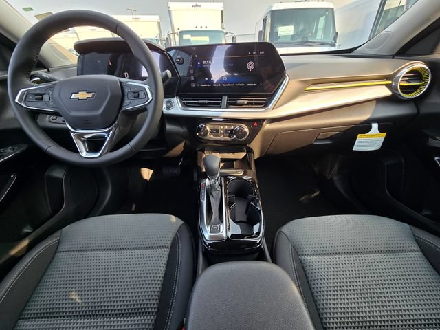 New 2026 Chevrolet Trax LT w/ LT Convenience Package FWD image 18