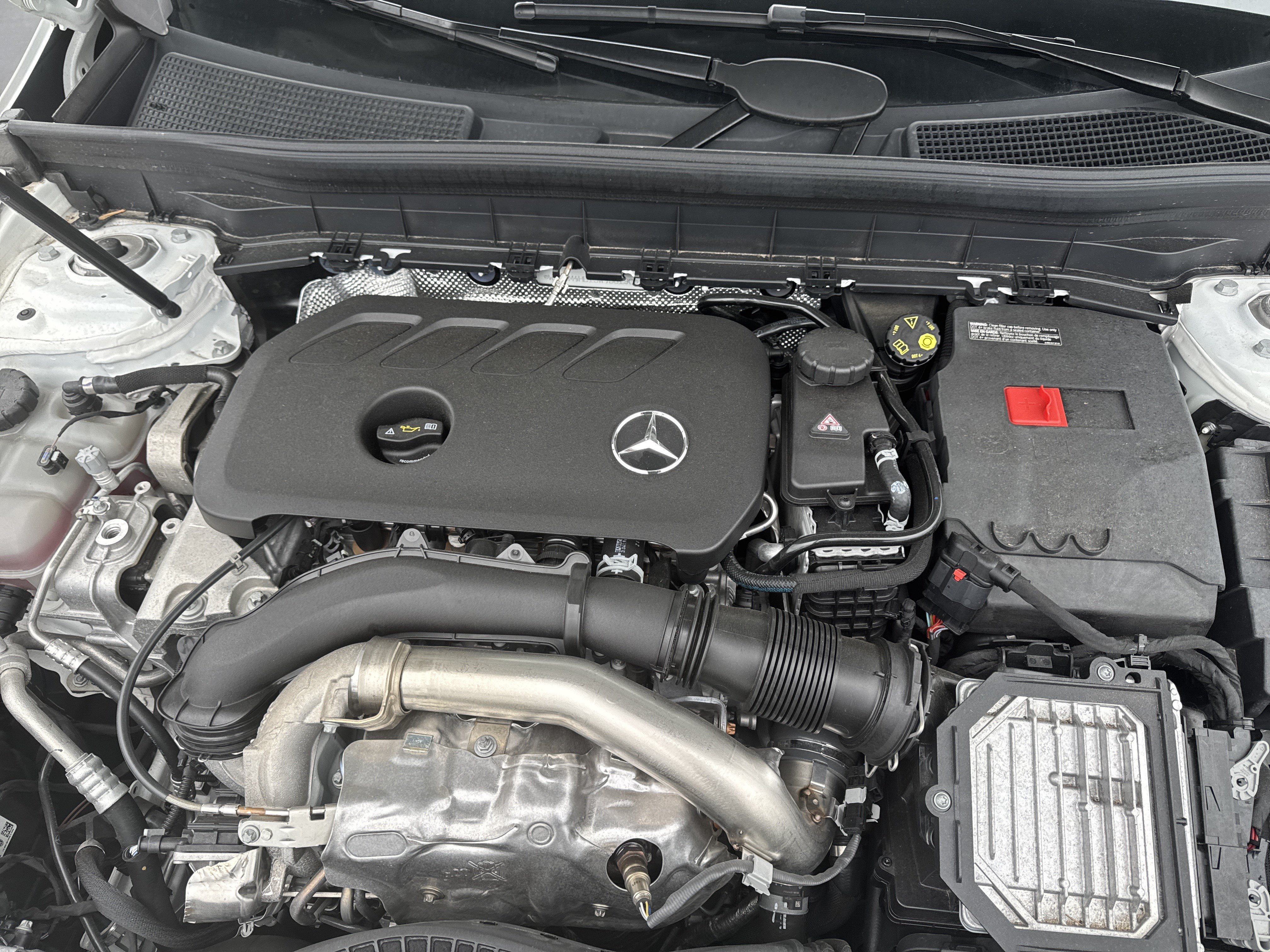 Certified 2025 Mercedes-Benz GLB 250 4MATIC image 36