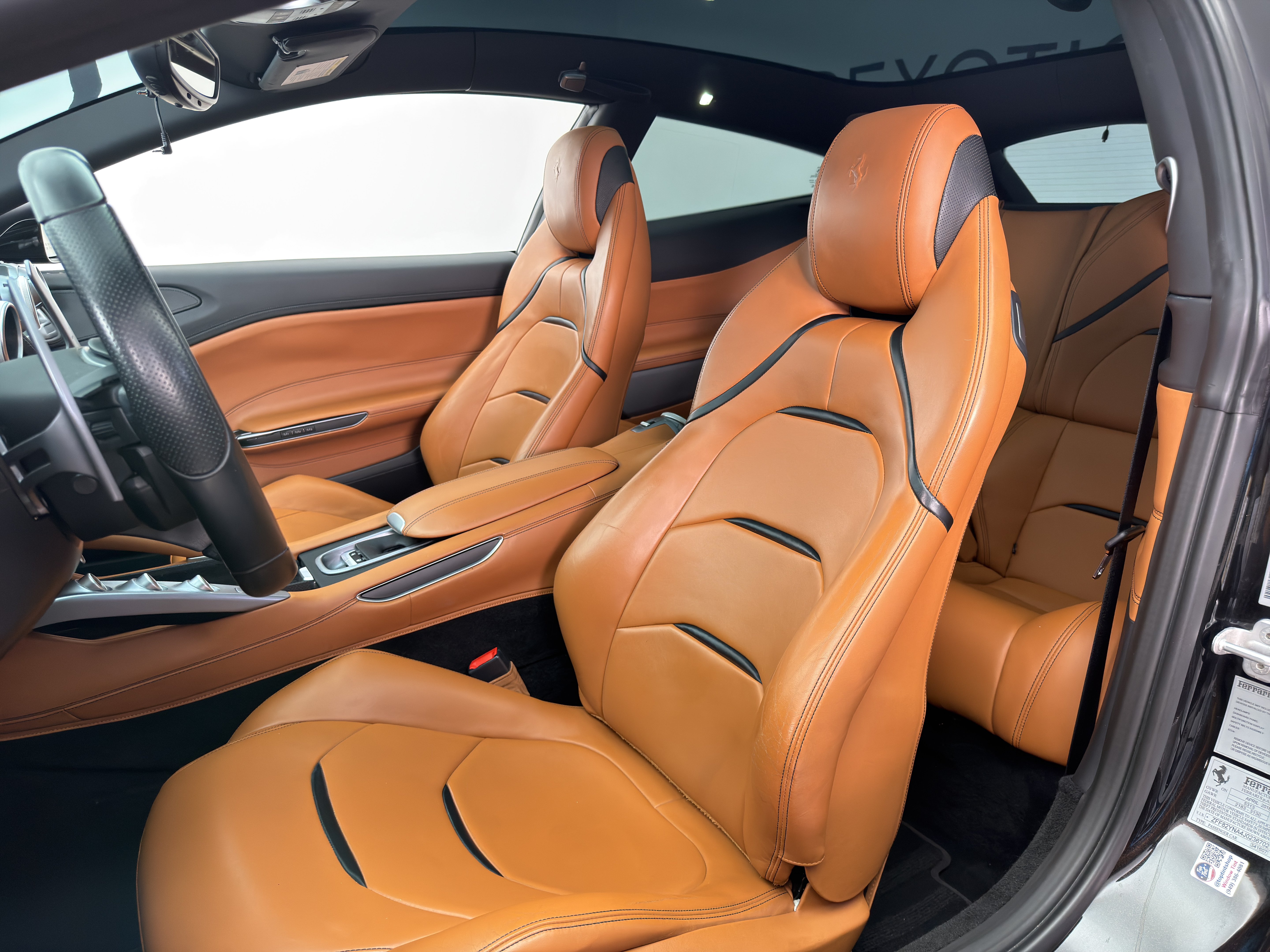 Used 2018 Ferrari GTC4Lusso T RWD image 3