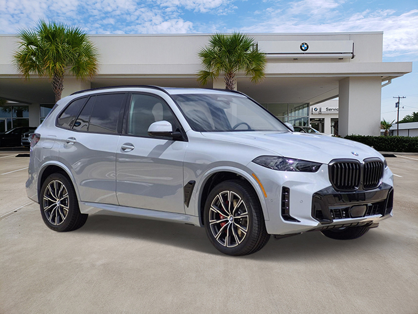 New 2026 BMW X5 xDrive40i w/ M Sport Package AWD/4WD image 3