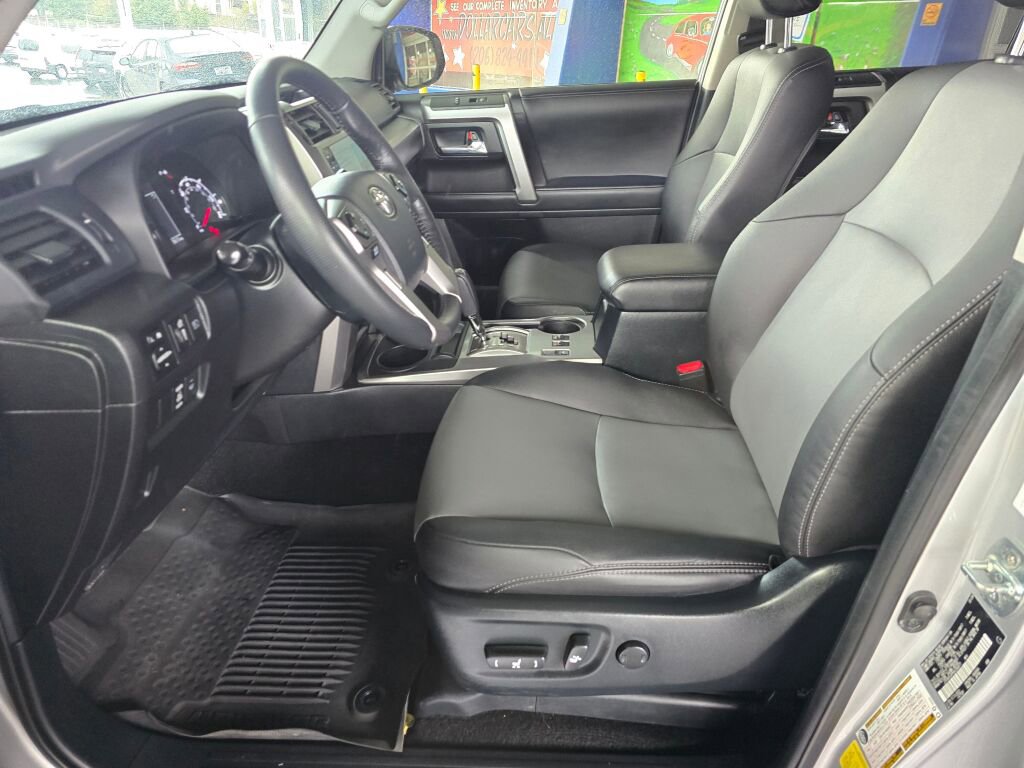 Used 2024 Toyota 4Runner SR5 Premium w/ Moonroof Package AWD/4WD image 24
