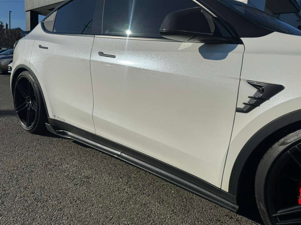 Used 2021 Tesla Model Y Performance image 24