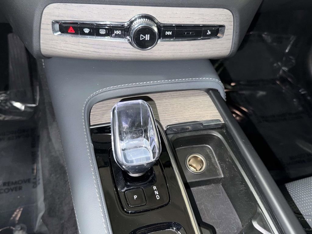 Used 2024 Volvo XC90 T8 Ultimate w/ Protection Package Premier image 24