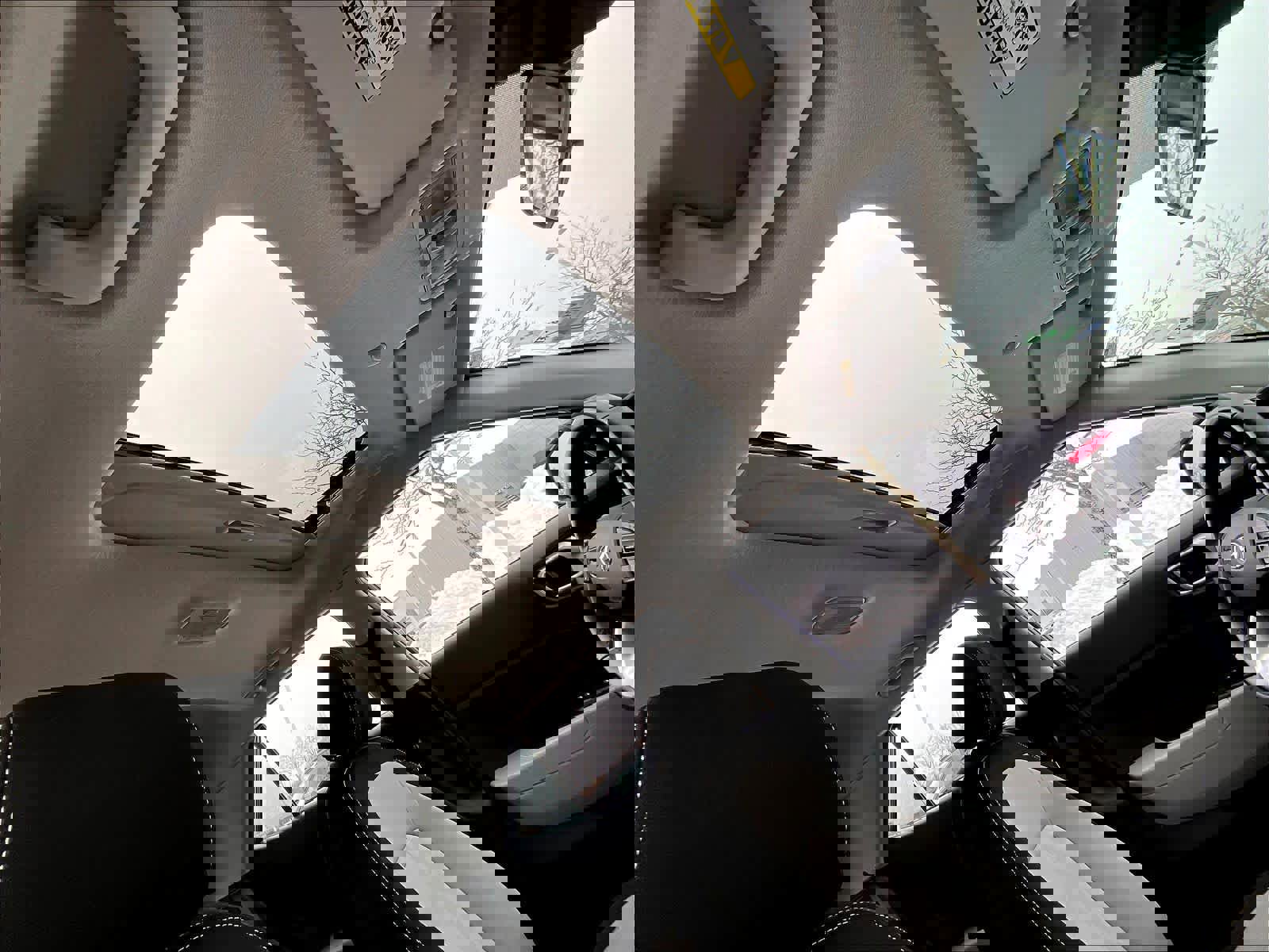 Used 2023 Hyundai Venue SEL image 22