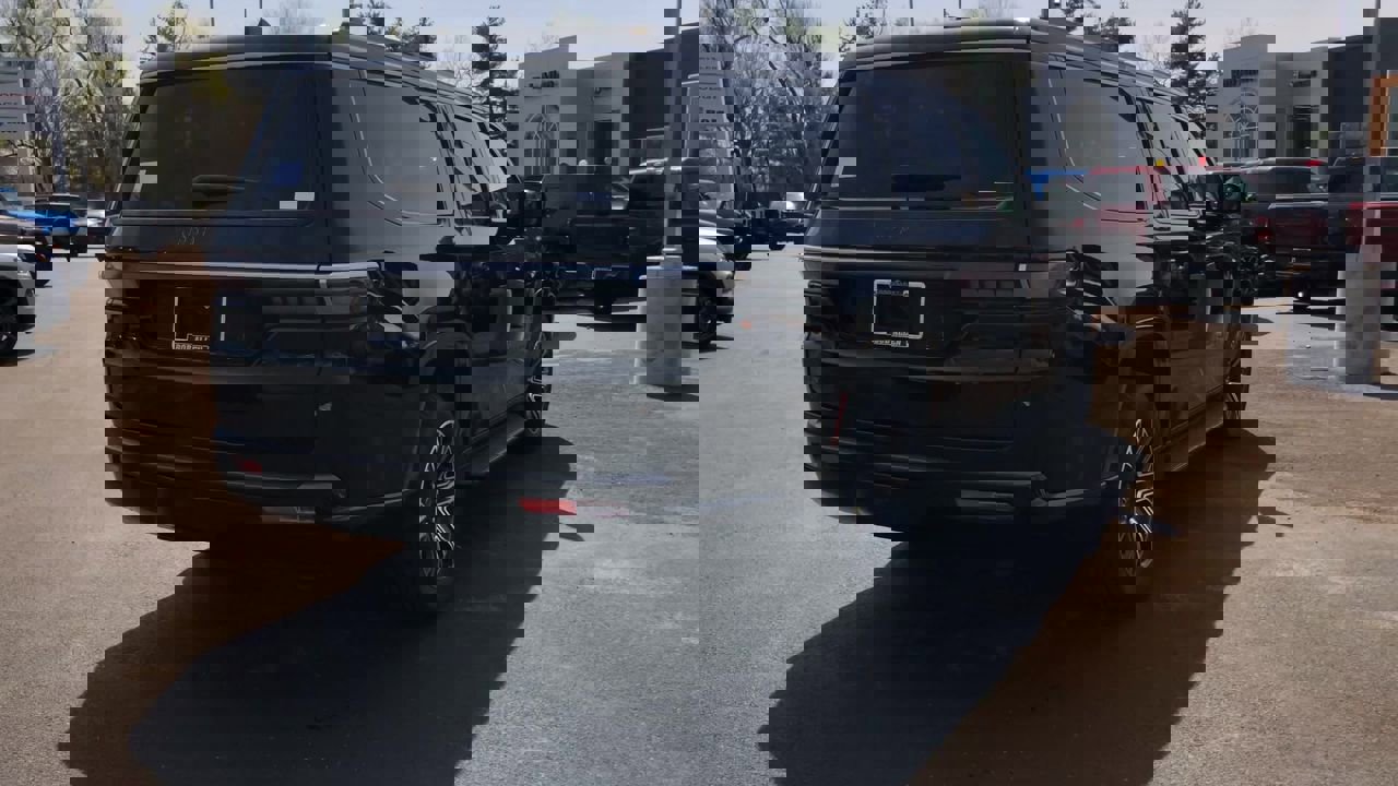 New 2026 Jeep Grand Wagoneer L 4WD image 7