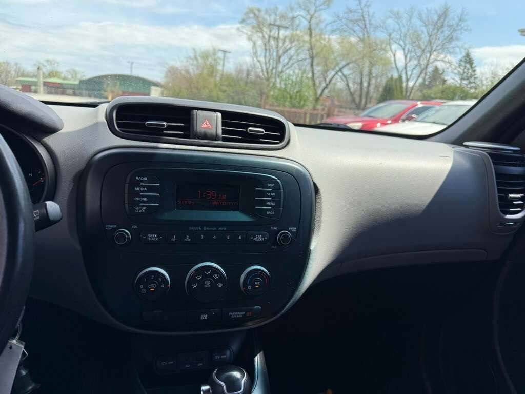 Used 2014 Kia Soul image 23