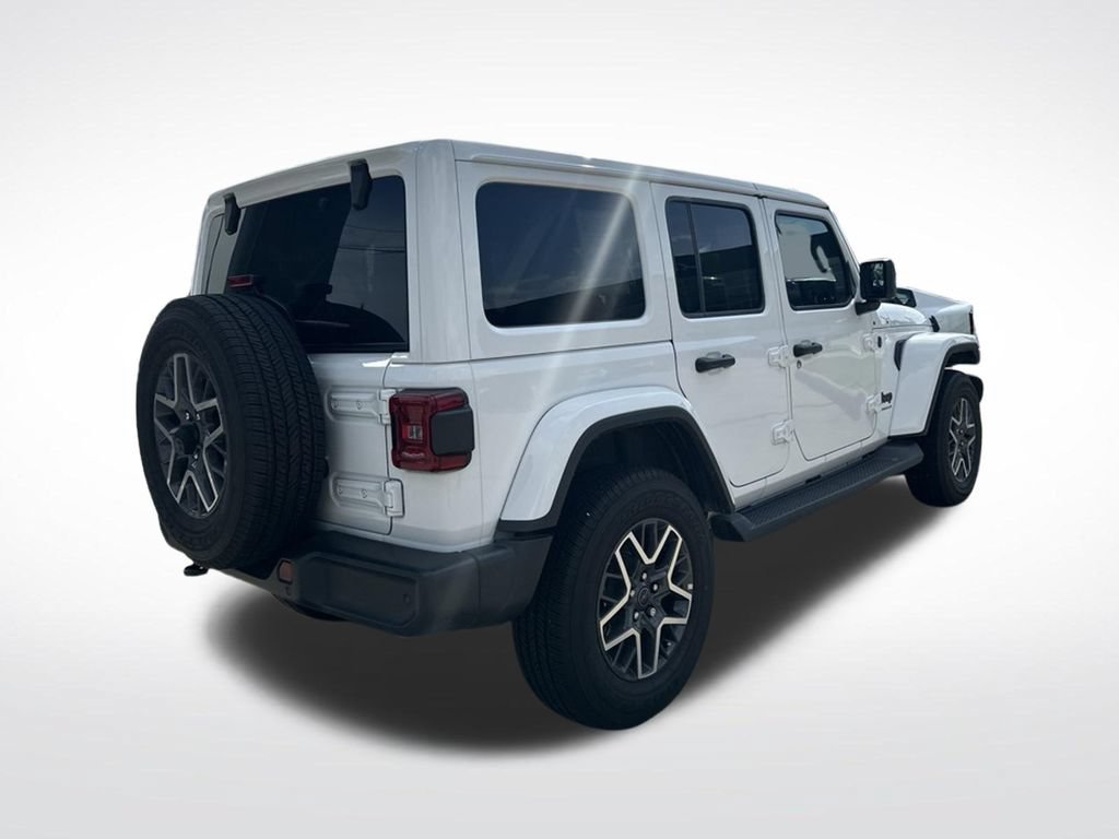 Used 2026 Jeep Wrangler Unlimited Sahara AWD/4WD image 7