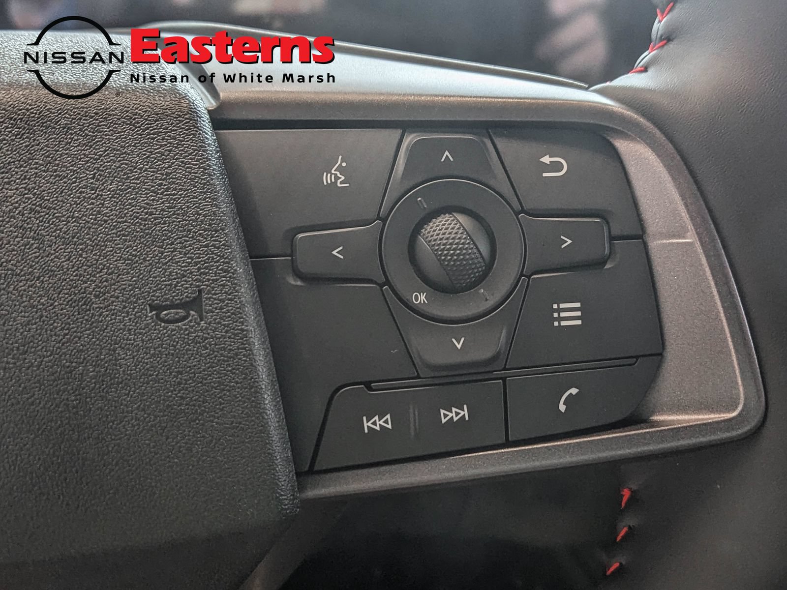 New 2027 Nissan Sentra SR w/ Floor Mat Package FWD image 16