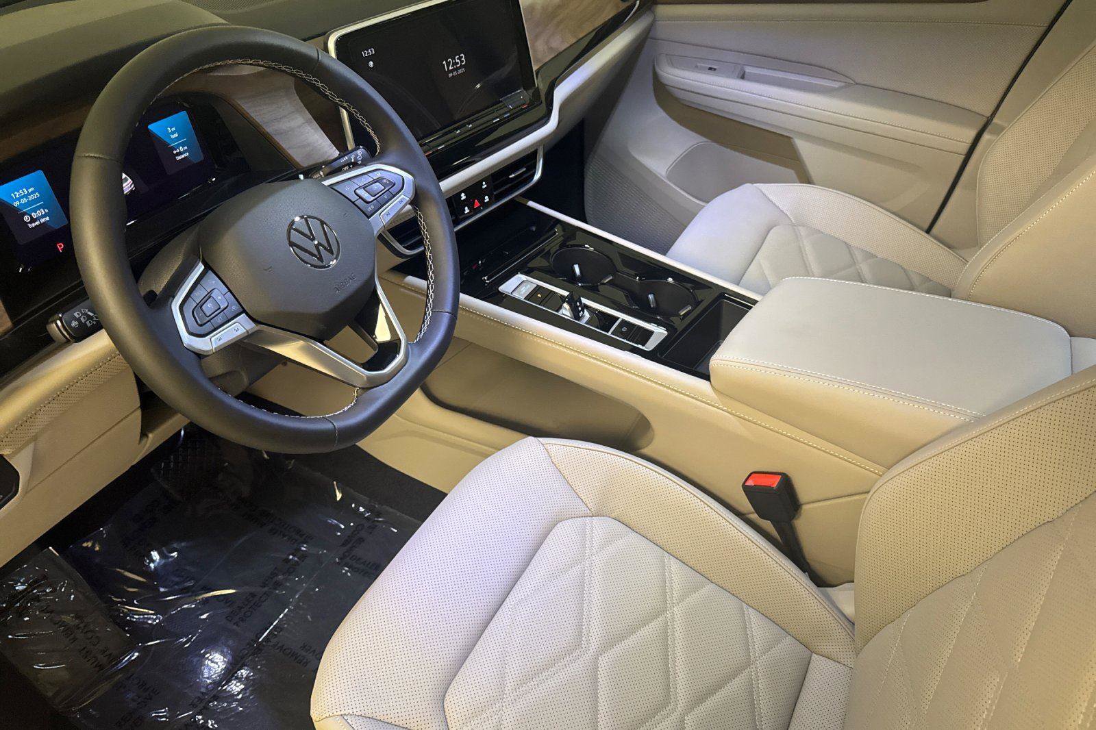 New 2026 Volkswagen Atlas SE image 9