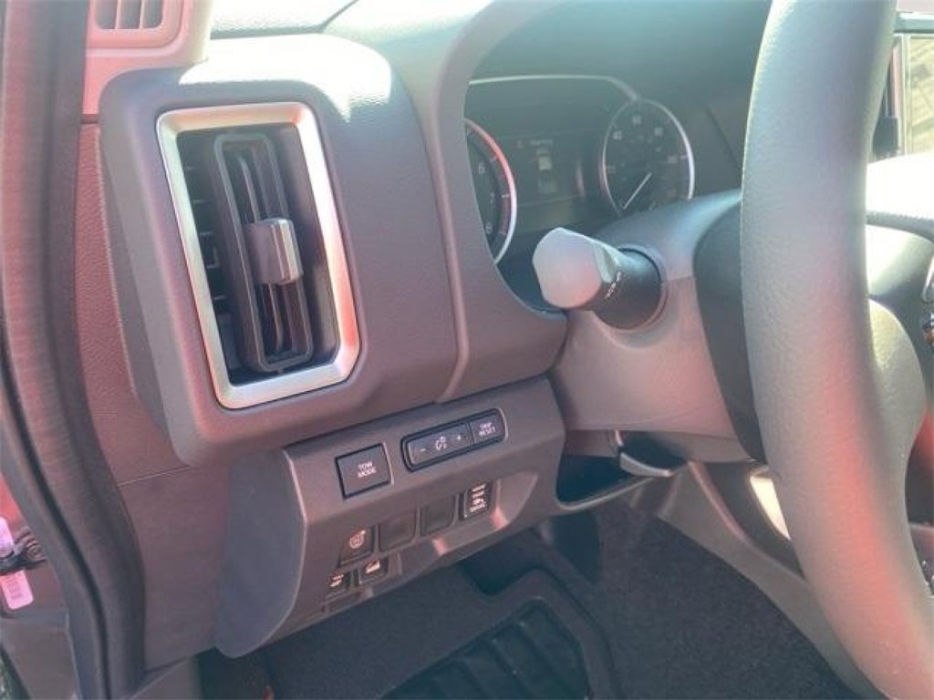 New 2025 Nissan Frontier SV w/ SV Convenience Package image 11