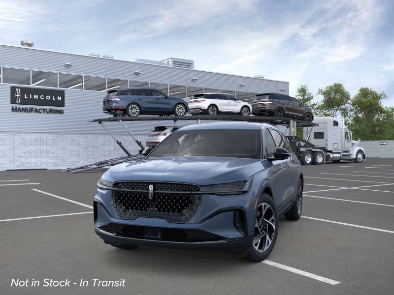 New 2026 Lincoln Nautilus Premier AWD/4WD image 2