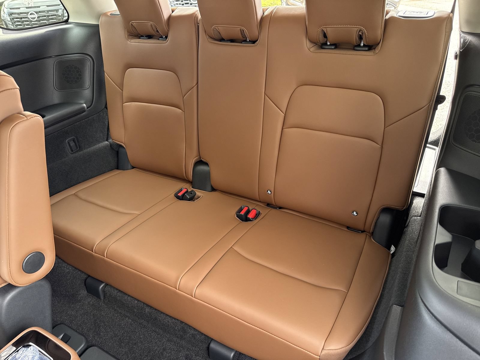 New 2026 Nissan Pathfinder Platinum FWD image 17