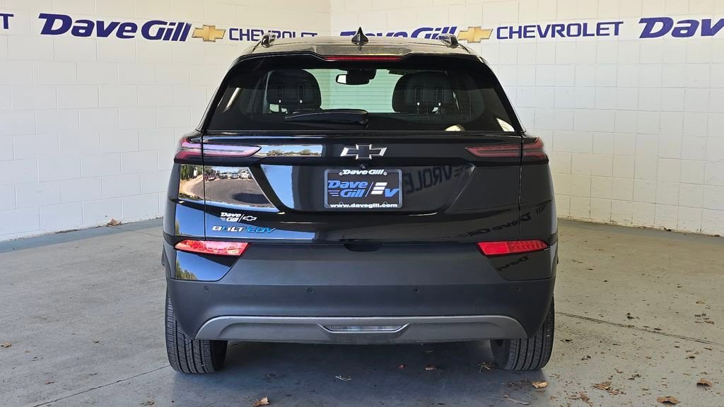 Certified 2022 Chevrolet Bolt EUV LT w/ Convenience Package image 13