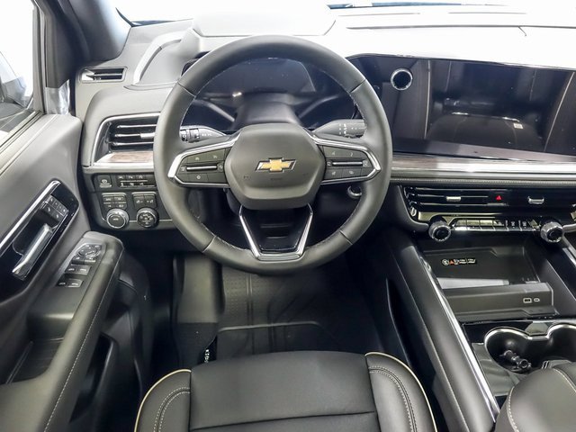 New 2026 Chevrolet Suburban Premier image 14