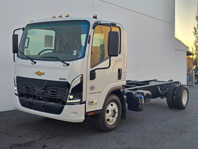 New 2025 Chevrolet Low Cab Forward 4500 XD RWD image 1