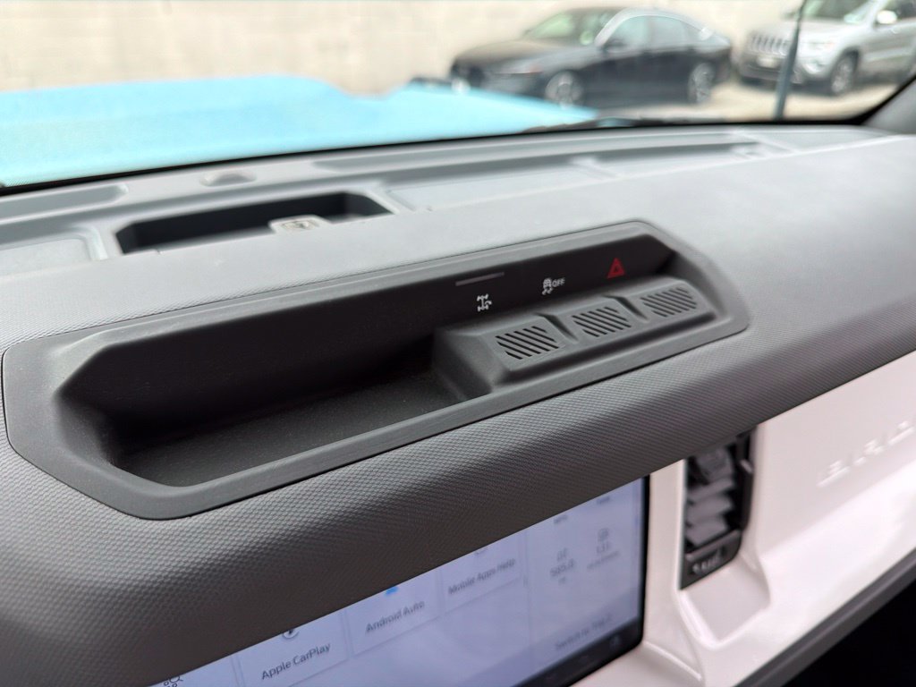 Used 2025 Ford Bronco 4-Door AWD/4WD image 44