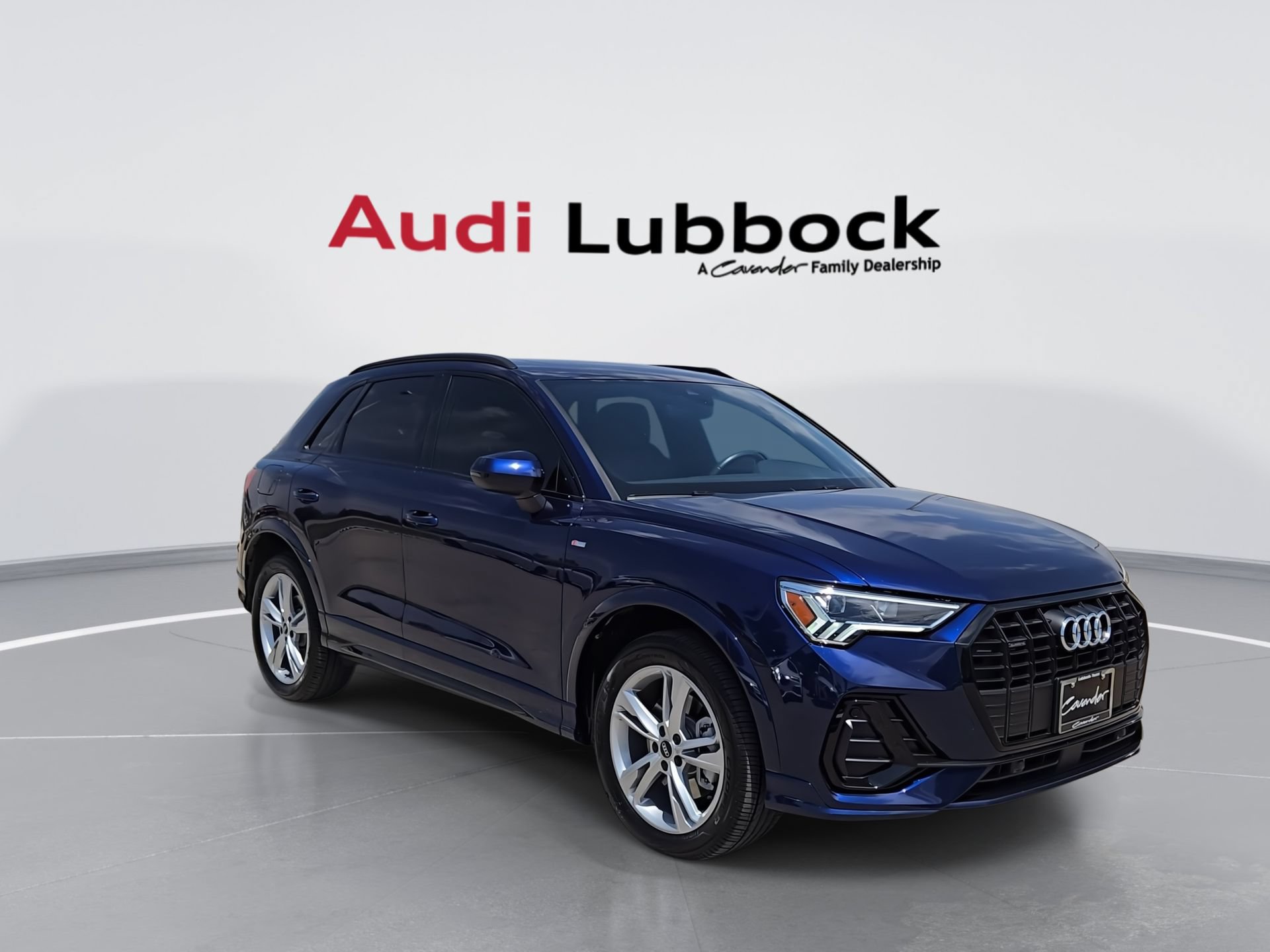 Used 2021 Audi Q3 2.0T Premium Plus AWD/4WD image 2