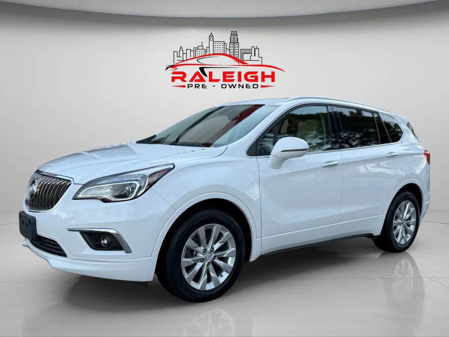 Used 2017 Buick Envision Essence image 2