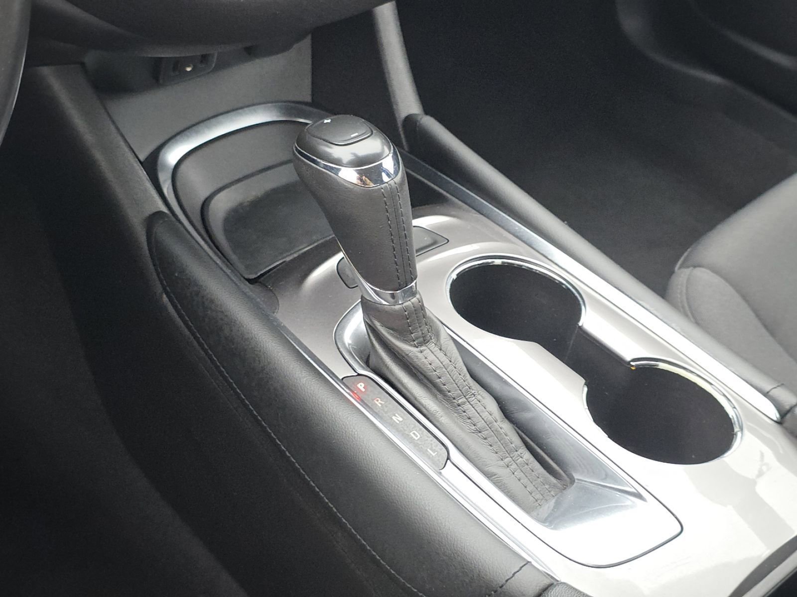 Used 2016 Chevrolet Malibu LT image 6