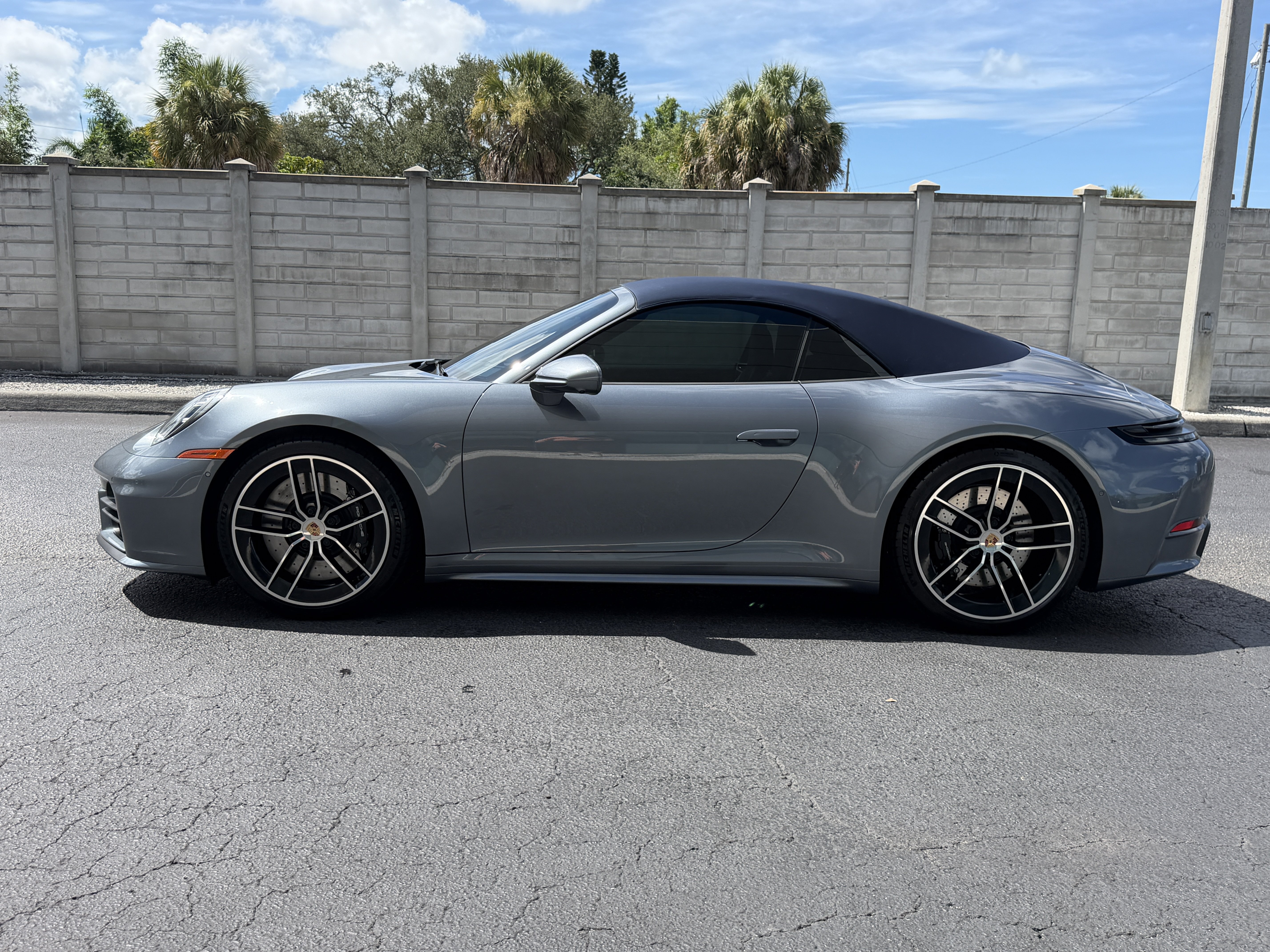 Used 2025 Porsche 911 Carrera S RWD image 2