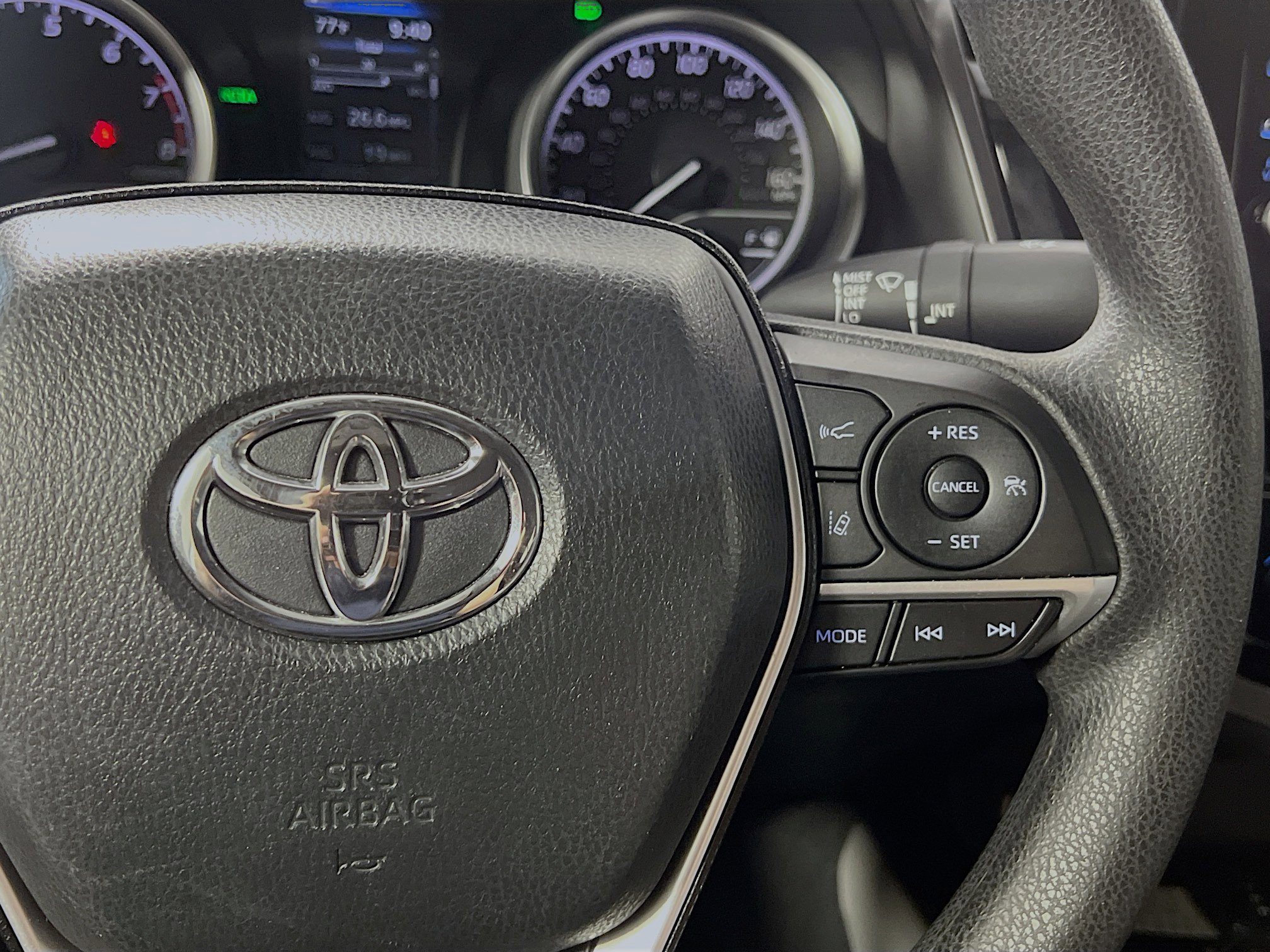 Used 2024 Toyota Camry LE w/ Convenience Package image 20