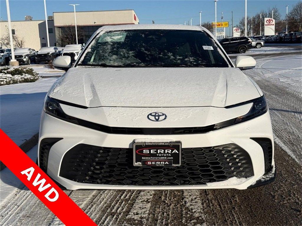 Used 2025 Toyota Camry LE image 8