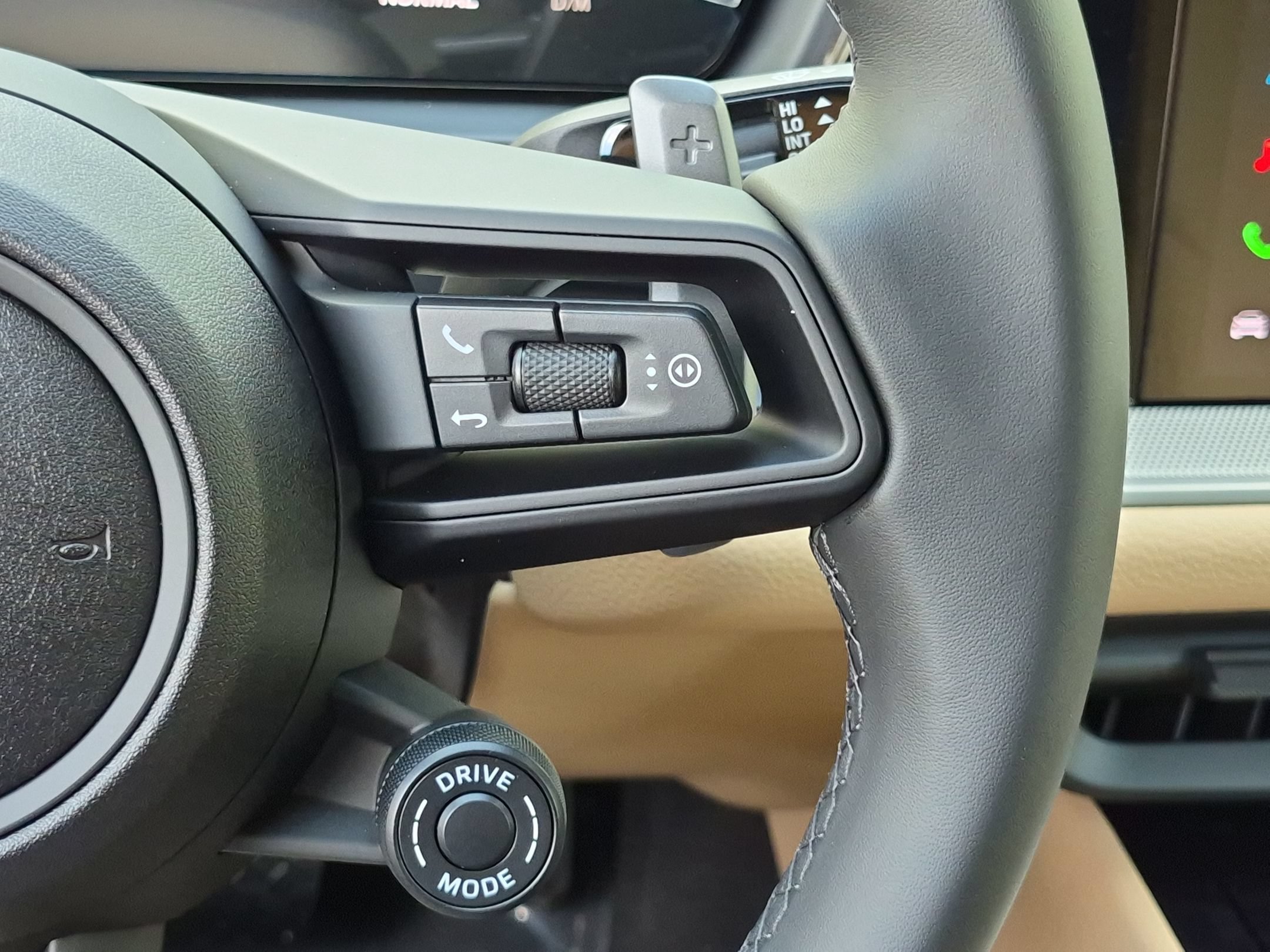 New 2026 Porsche Cayenne Coupe AWD/4WD image 10