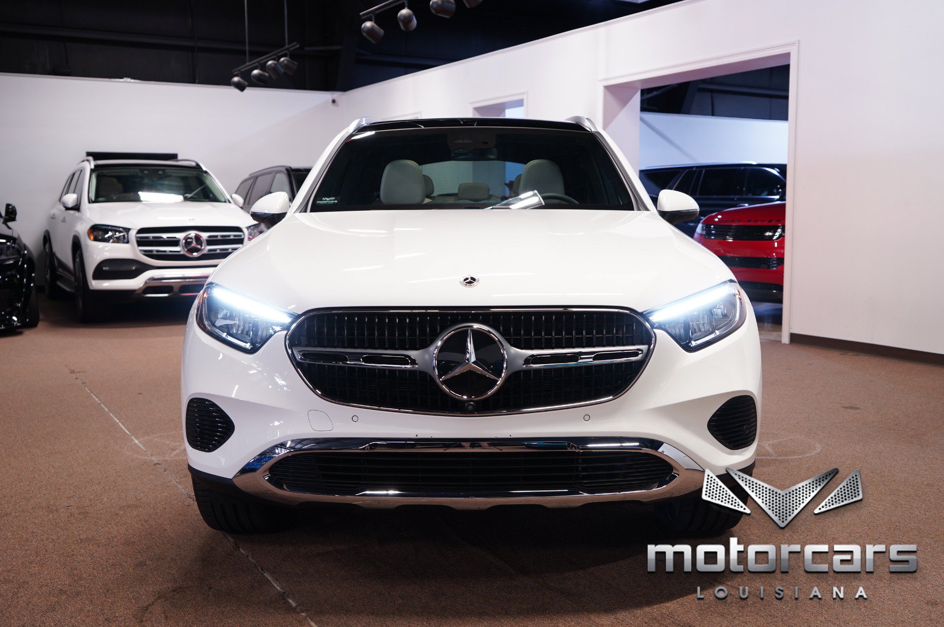 Used 2026 Mercedes-Benz GLC 300 image 2
