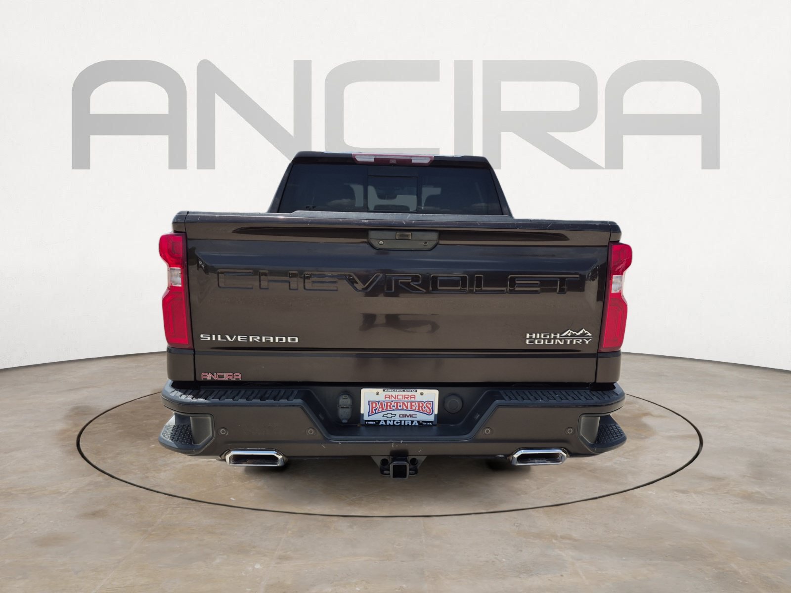 Used 2019 Chevrolet Silverado 1500 High Country w/ Technology Package AWD/4WD image 9
