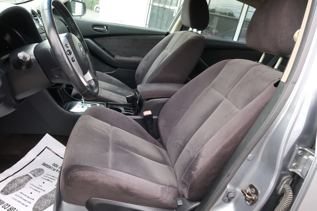 Used 2009 Nissan Altima 2.5 FWD image 5