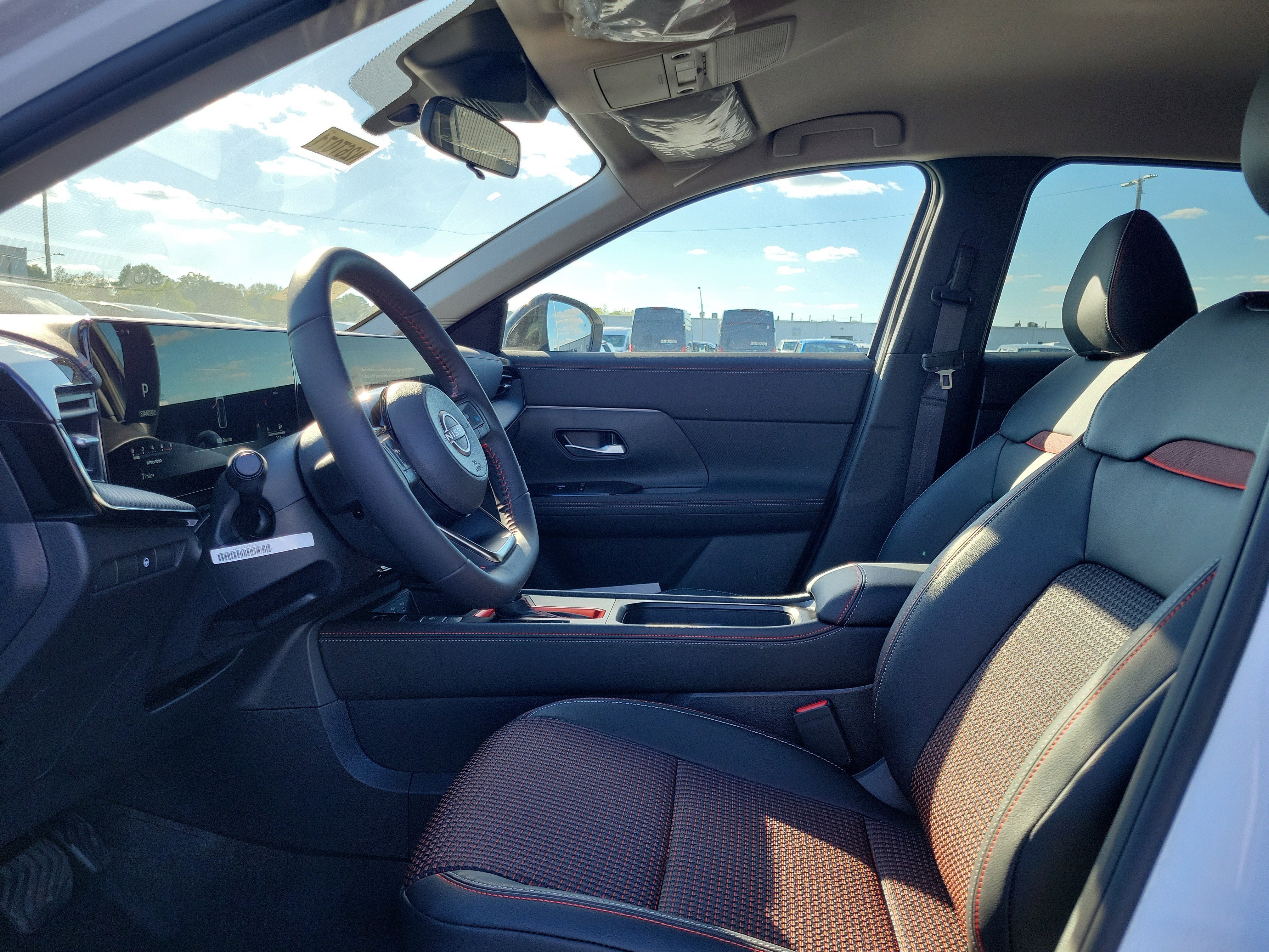 New 2026 Nissan Kicks SR w/ Cold Weather Package AWD/4WD image 15