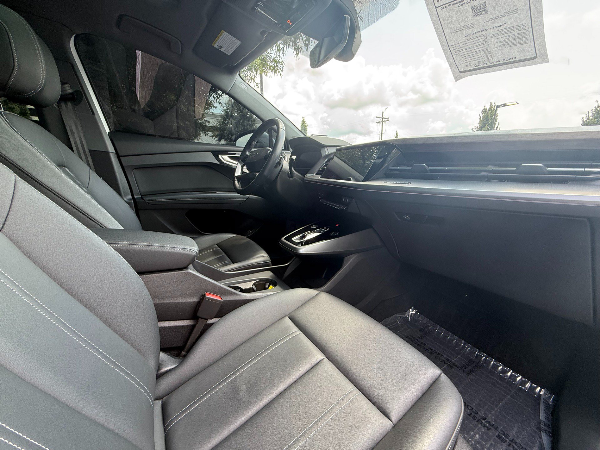 Used 2024 Audi Q4 e-tron Premium Plus AWD/4WD image 12