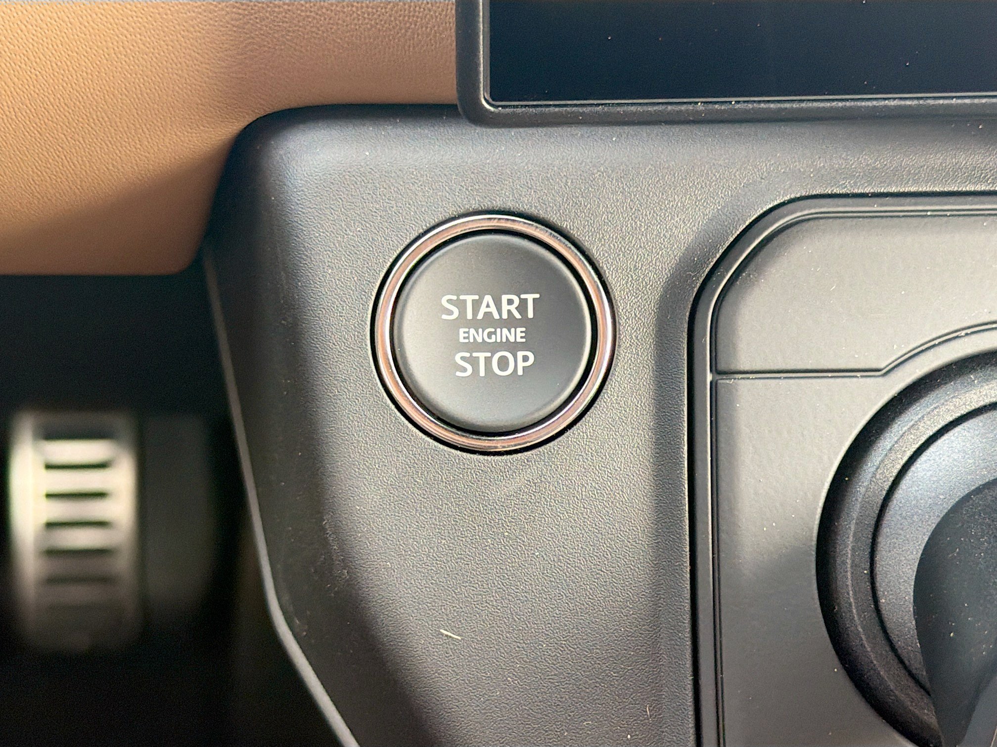 New 2026 Land Rover Defender 110 V8 AWD/4WD image 37