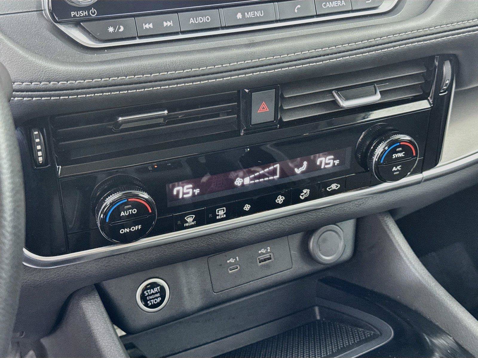 Used 2022 Nissan Rogue SV FWD image 15